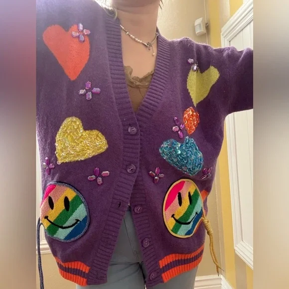 Vibrant Heart Patterned Women's Cardigan - Picture 2 of 9